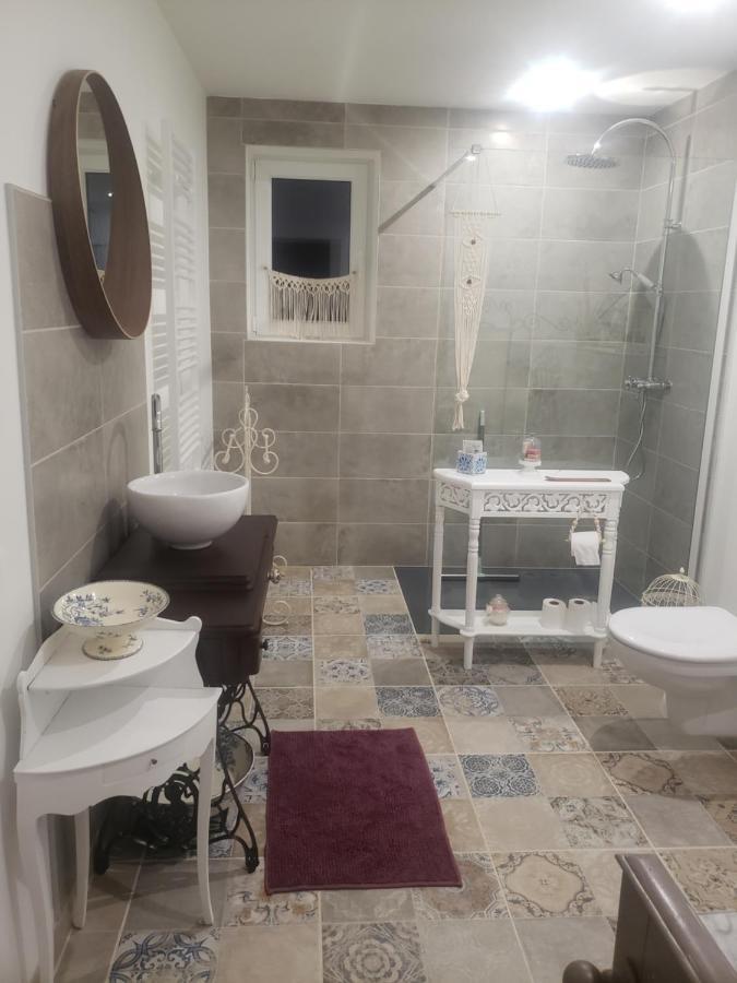 Chez Didier Et Vero Houville-la-Branche
